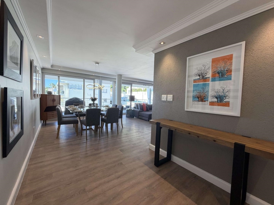 To Let 3 Bedroom Property for Rent in Sea Point Western Cape